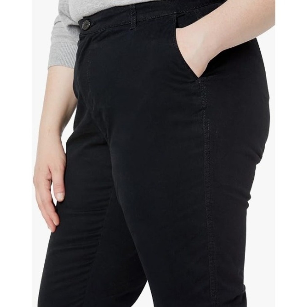 Amazon Essentials Capri Pants Womens 16 Plus Black Slim Fit Stretch Twill